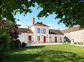 The town hall in Montmachoux