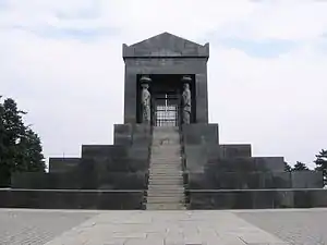 "Monument to the Unknown Hero", 1938, Ivan Meštrović (designer) and Stevan Živanović (main engineer)