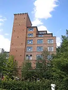 The exterior of the Künstlerhaus Mousonturm