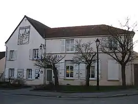 The town hall in Moussy-le-Neuf