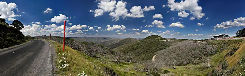 Summer in the Mount Hotham area - show another panorama