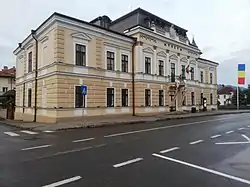 Câmpulung County prefecture building of the interwar period, currently used as a museum.