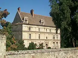 The manor of Huleux in Néry