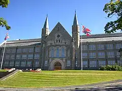 Hovedbygningen  main building at NTNU Gløshaugen