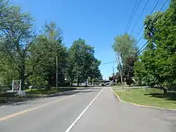 NY 270 through the hamlet of Getzville