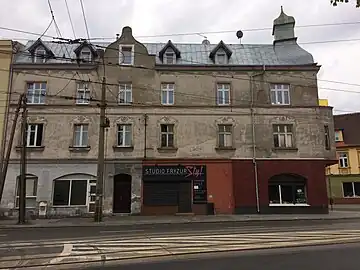 Facade onto Nakielska street