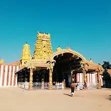 Image 7Nallur Kandaswamy Kovil in Jaffna (from Culture of Sri Lanka)