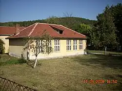 Former school in Nedelkova Grashtitsa