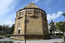 Hüdavent Hatun Mausoleum, Niğde