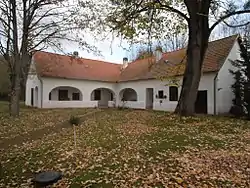 Noszlopy Mansion in Újvárfalva