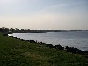 The Raritan Bayshore at Laurence Harbor in Old Bridge, New Jersey, looking westward along the Raritan Bay towards the adjacent Middlesex County city of South Amboy