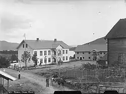 View of the Odnes Hotel, photographed by Axel Lindahl circa 1880–1890