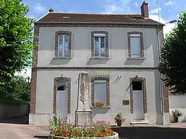 The town hall in Ormesson