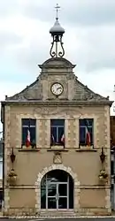 The town hall in Oucques