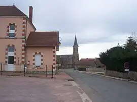 The church and surroundings in Oudry