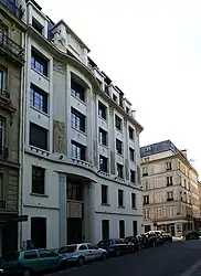 SFFC building at 34, rue Pasquier, with the bas-relief sculptures by Georges Saupique