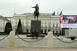 Honour guards of Representative Honour Guard Regiment in front of Presidential Palace.