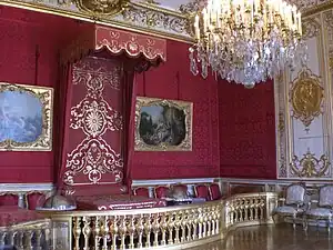 Bedchamber with bed à la Duchesse. Hôtel de Soubise