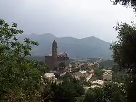 The church and surrounding buildings in Patrimonio