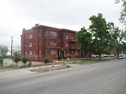 Peery Apartments (1910)