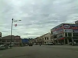 Federal Route 1 passes through Gemas town centre, on the Negri side.