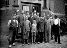 Staff of the Waterloopkundig Laboratorium in front of the Civil Engineering Department building at Delft University of Technology, 1931. Jo Thijsse is second from left in the back row. PJ Wemelsfelder is fourth from the left in the back row.