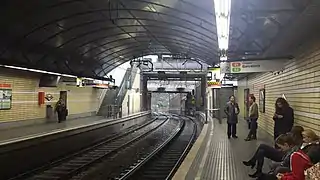 The station platform, looking south to the footbridge