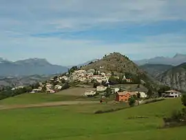 The village of Piégut and the Colline de Saint-Colomban