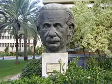 Malamud's statue of Einstein at Tel Aviv University