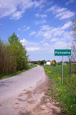 Road sign in Piotrowina