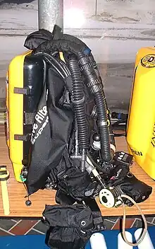 Closed circuit rebreather