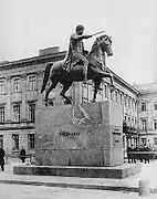 In front of the Saxon Palace, approximately 1925