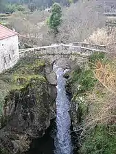 Barbeita Bridge (11th or 12th century), over Mouro River where King D.João I met with John of Gaunt, Duke of Lancaster in 1386.