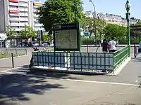 Street-level entrance at Porte d'Auteuil