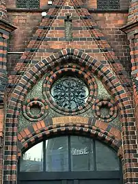 Detail on the arched portal (notice the inscription "Eingang 3")