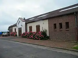 The town hall in Prouville