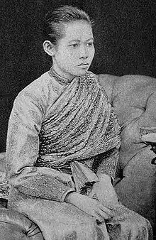 Queen Savang Vadhana, a consort of King Chulalongkorn (Rama V) wearing pha nung and pha biang,  in 1879