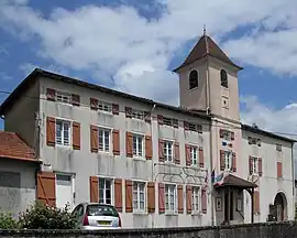 The town hall in Racécourt