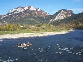 Trzy Korony Mountain overlooking the Dunajec River