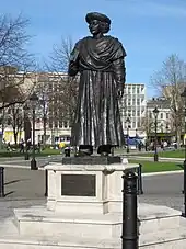 Statue of Ram Mohan Roy