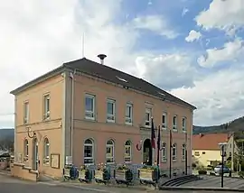 The town hall in Ramonchamp