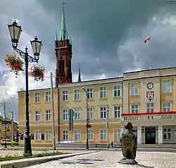 Town hall with the Saint Catherine church in the background