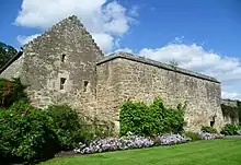 Falkland Palace, Royal Stables and Tennis Court or Caichpule