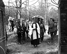 Funeral of Manfred von Richthofen, Bertangles Cemetery, France, 22 April 1918.