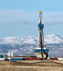 Image 4A natural gas rig west of the Wind River Range (from Wyoming)