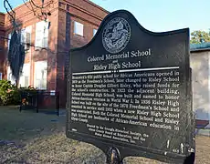 Historical marker, Colored Memorial School in the background