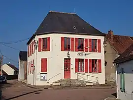 The town hall in Rogny-les-Sept-Écluses