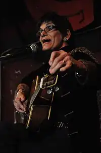 Ruthann Friedman performing at the Comet Tavern in Seattle (2011)