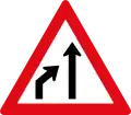 Right lane Ends