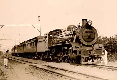 Class 19B on a Cape suburban, c. 1940